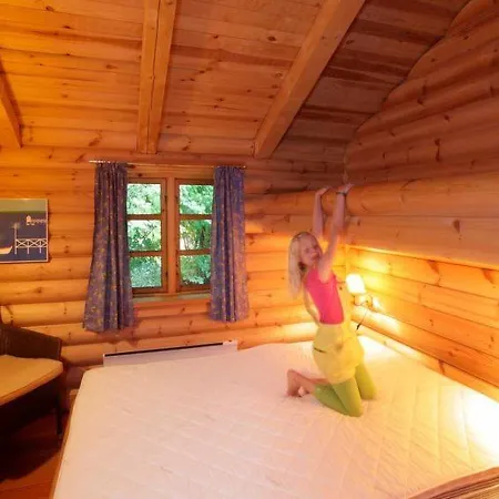 Sleeps 8 *